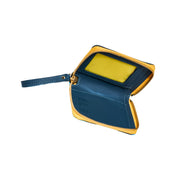 Control Blue Wallet